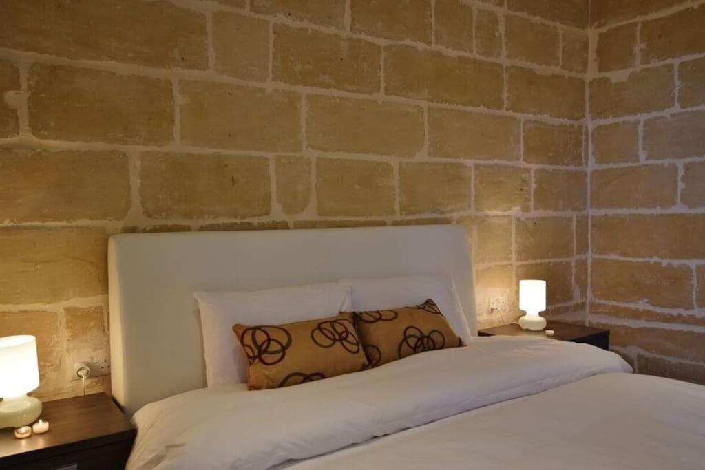 Vallettastay - Lucky Star Two Bedroom 403 Apartment Valletta